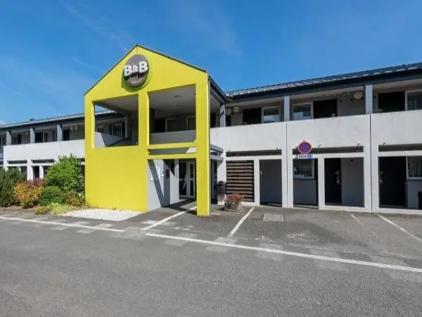 B&B HOTEL Morlaix - Holiday & weekend hotel in Saint-Martin-des-Champs