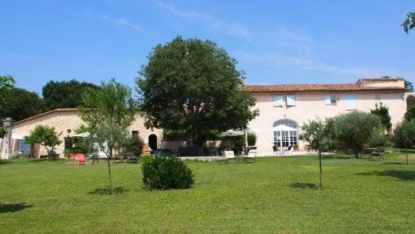 Hotel Le Moulin du Château - Hotel Urlaub & Wochenende in Saint-Laurent-du-Verdon