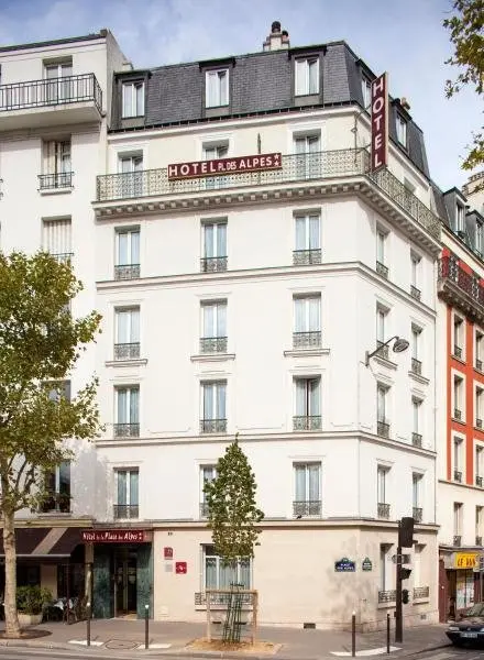 Hôtel de la Place des Alpes - Holiday & weekend hotel in Paris