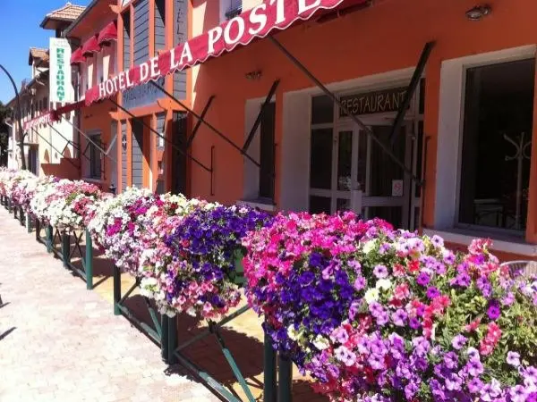 Hotel De La Poste - Hotel vakantie & weekend in Espinasses