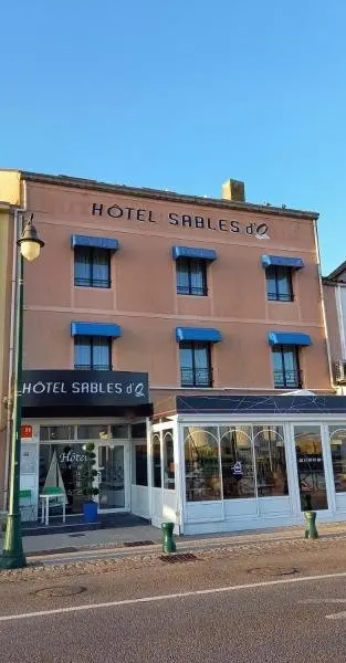 Hôtel SABLES D'O et son restaurant LE 16 BIS - Holiday & weekend hotel in Les Sables-d'Olonne