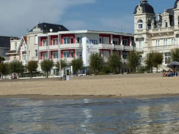Hotel Le Trident Thyrsé - Hotel vacaciones y fines de semana en Royan