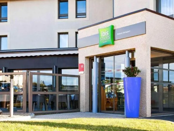 ibis Styles Clermont-Ferrand Aéroport - Hotel Urlaub & Wochenende in Clermont-Ferrand