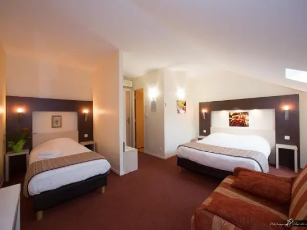 Logis Jum'Hotel - Hotel vacaciones y fines de semana en Saints-Geosmes