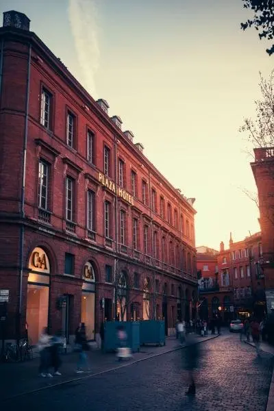 Plaza Hotel Capitole Toulouse - Anciennement-formerly CROWNE PLAZA - Holiday & weekend hotel in Toulouse