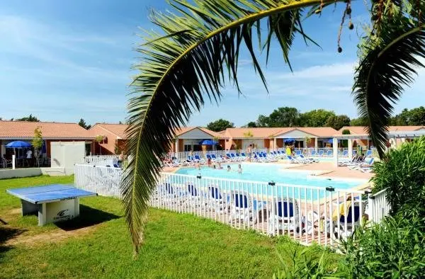Résidence Odalys Côté Canal - Hotel vakantie & weekend in Sallèles-d'Aude