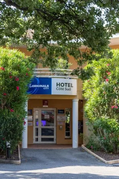 The Originals City, Hôtel Côté Sud, Marseille Est (Inter-Hotel) - Hotel vacaciones y fines de semana en Allauch
