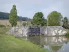 Бургундский канал - Замок Крюги