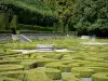 Овер-сюр-Уаз - Французский сад Шато Д'Овер ; в региональном природном парке французского Вексена