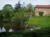 Пейзажи Лимузена - Каменный дом, луг, деревья и пруд