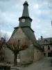 Рейньяк - Часовня Нотр-Дам-де-ла-Пэ и ее изогнутая колокольня