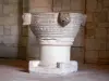 Трир-Cunault - Внутри церкви Святого Обина: купель святой воды