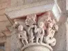 Церковь Мойракс - Бывший монастырь Cluniac: интерьер церкви Нотр-Дам: резная столица