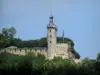 Шинон - Замок: башня с часами и валами