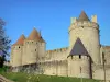 カルカソンヌ - 中世都市の塔と城壁