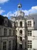 シャンボール城 - ルネッサンス城のファサードと階段