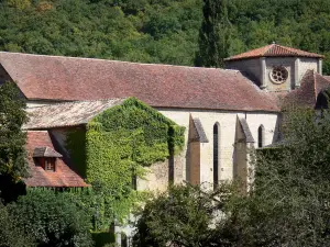 Abadía de Beaulieu-en-Rouergue - Abadía cisterciense (Centro de Arte Contemporáneo): gótica iglesia abacial