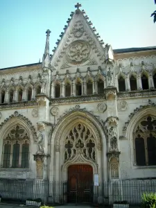 Abadía de Hautecombe - Iglesia (gótico trovador) de la abadía real