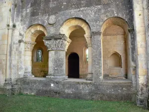 Abadía de La Sauve-Majeure - Arcos de la iglesia de la abadía