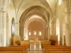 Abbaye Notre-Dame d'Aiguebelle - Intérieur de l'église abbatiale : chœur, autel et stalles en bois