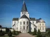 L'abbaye Saint-Georges de Boscherville - Guide tourisme, vacances & week-end en Seine-Maritime