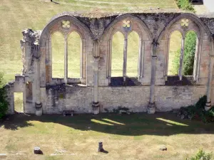 Abbaye de La Sauve-Majeure - Baies gothiques du réfectoire