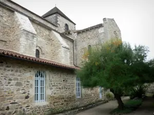 Abbazia di Chantelle - Abbazia benedettina di San Vincenzo: St. Vincent chiesa romana