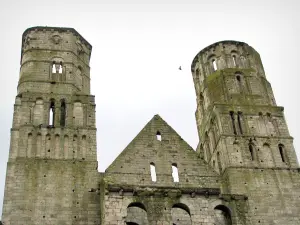 Abbazia di Jumièges - Torri di Notre-Dame, nel Parco Naturale Regionale Loops della Senna Normande