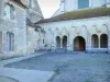 Abbazia di Pontigny - Portico della chiesa abbaziale