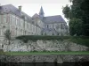 Abbazia di Saint-Michel - Abbazia benedettina di Saint-Michel in Thiérache: edificio monastico, chiesa abbaziale, e il fiume