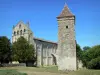 Abdij van Blasimon - Voormalige Benedictijner abdij Saint- Nicolas : vierkante toren en abdijkerk