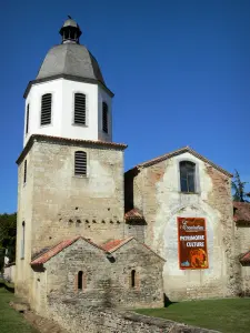 Abtei Escaladieu - Ehemalige Zisterzienserabtei (in Bonnemazon, in den Baronnies): achteckiger Glockenturm der Abteikirche