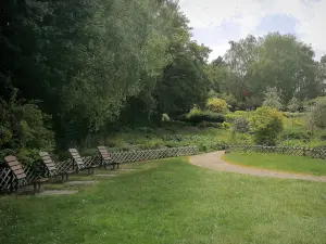 Abteilungspark Georges-Valbon - Brechen Sie im Herzen einer Grünfläche ein