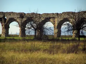 Acueducto romano de Gier - Arcos (restos) del acueducto en Chaponost
