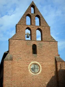 Agen - Brick campanile di Notre-Dame du Bourg