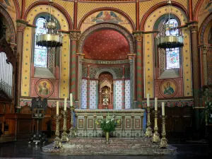 Agen - Inside Saint-Caprais cathedral: choir