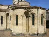 Airvault - Ábside de la iglesia de la abadía de estilo romano de San Pedro