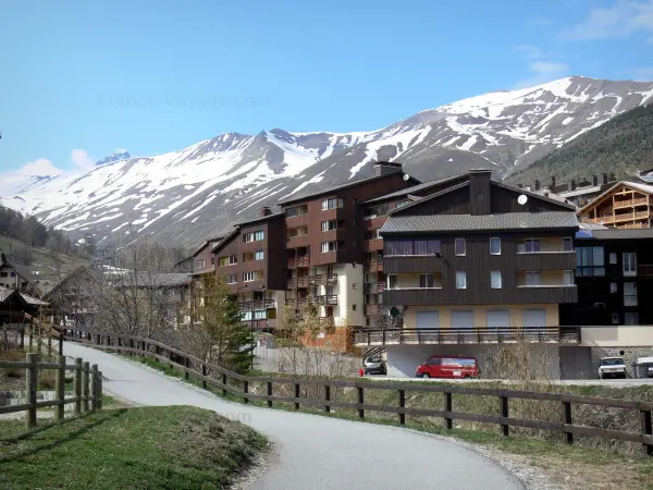 Allos valley - Tourism, holidays & weekends guide in the Alpes-de-Haute-Provence