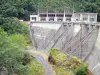 Alto valle del Dordogne - Presa hidroeléctrica del Águila, en las gargantas de la Dordogne