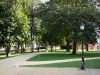 Amiens - Garden of the Bishop's palace: trees, lamppost, lawns and paths