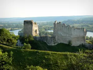 Les Andelys - Remains of Château-Gaillard (perched medieval fortress) overlooking the Seine valley (River Seine)