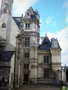 Angers - Pinzamiento de la casa (edificio renacentista) la vivienda del museo pellizcado