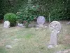 Arcangues - Discoid steles of thelandscaped cemetery