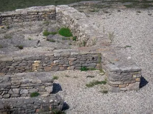 Archeologische site van Larina - Overblijfselen van een landgoed van de Late Oudheid en de Vroege Middeleeuwen, de stad van Hyeres-sur-Amby