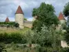 Arthel - Türme des Schlosses Motte und Bäume