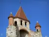 Auvillar - Clocher de l'église Saint-Pierre (ancien prieuré bénédictin) et ses tourelles