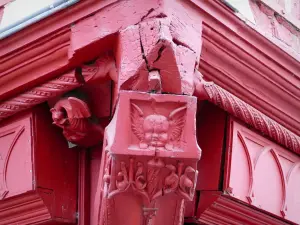 Auxerre - Sculpture of a half-timbered house