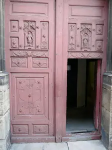 Auxerre - Door of the Saint-Eusèbe church