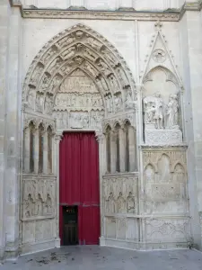 Auxerre - West portal of St. Stephen's Cathedral