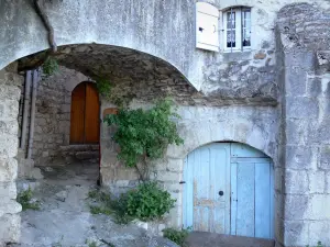 Balazuc - Facade of a house